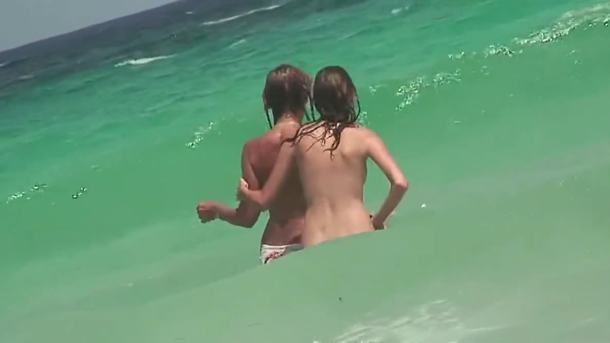 nude big boobs in beach video