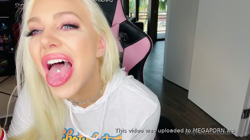 tara babcock dildo blowjob nude