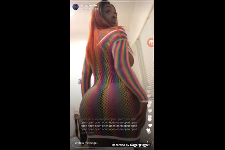 ninatheelite porn videos