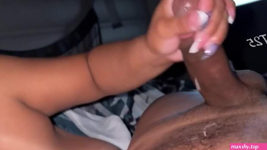Tlngt25 Nude