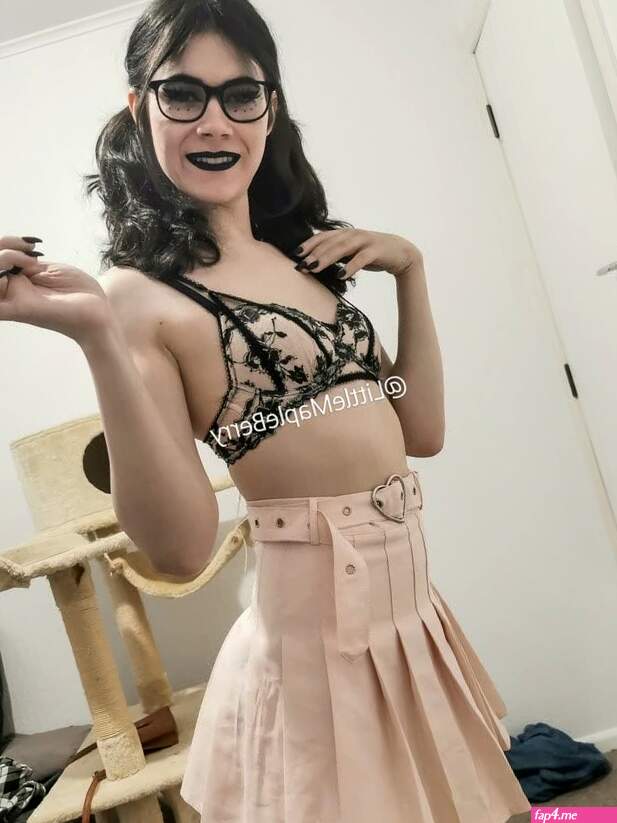 LittleMapleBerry Nudes